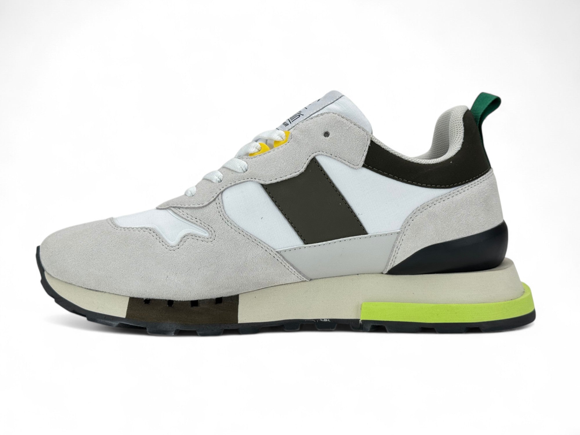 Calzado Penguin Theos